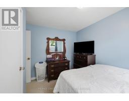 1564 NAIRN AVENUE - 29