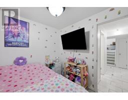 1564 NAIRN AVENUE - 31