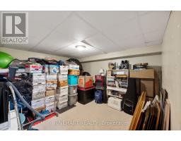 2 LLOYD MANOR CRESCENT - 26