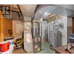 2 LLOYD MANOR CRESCENT - 27