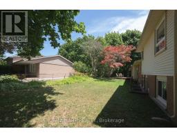 2 LLOYD MANOR CRESCENT - 33