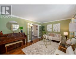 2 LLOYD MANOR CRESCENT - 7