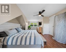 599 JOHN STREET - 34