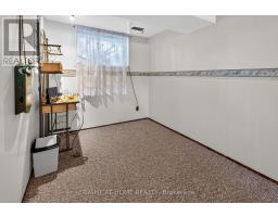 49 LOCKE AVENUE - 26