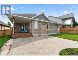 3 SUTHERLAND COURT - 33