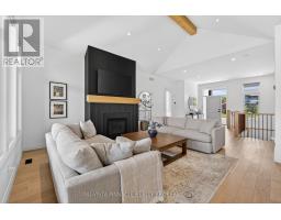 2572 LUCAS AVENUE - 12