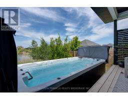 2572 LUCAS AVENUE - 41
