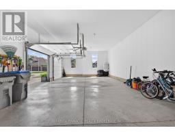2572 LUCAS AVENUE - 49