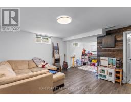51 HICKORY BOULEVARD W - 28