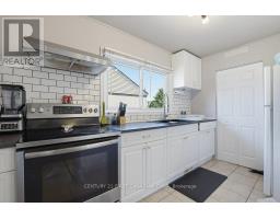 3 PARKSIDE DRIVE - 13