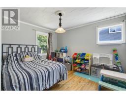 3 PARKSIDE DRIVE - 15