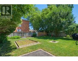 3 PARKSIDE DRIVE - 33