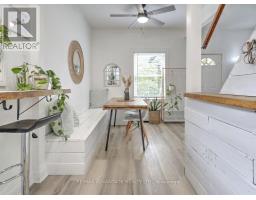 272 ELGIN STREET - 11