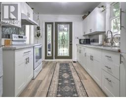 272 ELGIN STREET - 13