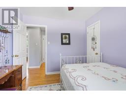 120 CHAMPLAIN CRESCENT - 24
