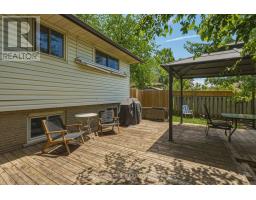120 CHAMPLAIN CRESCENT - 38