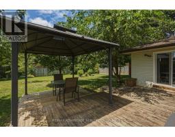 120 CHAMPLAIN CRESCENT - 39