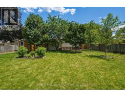 120 CHAMPLAIN CRESCENT - 43