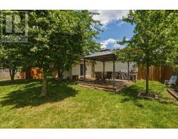 120 CHAMPLAIN CRESCENT - 45