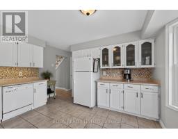 41 LUTON CRESCENT - 21
