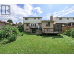 41 LUTON CRESCENT - 6
