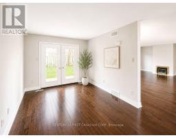 40 - 1500 RICHMOND STREET - 6