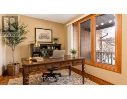 488 SUNNYSIDE CRESCENT - 15