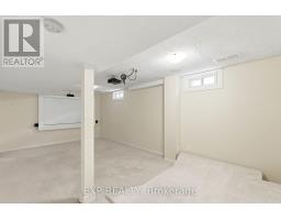 111 GERALD CRESCENT - 34