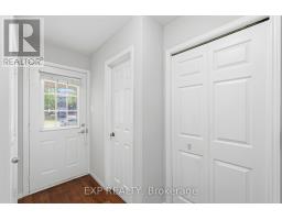 111 GERALD CRESCENT - 4