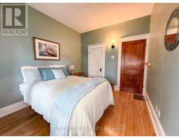 114 COLLEGE AVENUE - 11