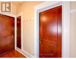 114 COLLEGE AVENUE - 17