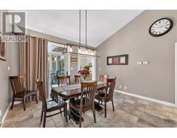 51 SNIDER CRESCENT - 18