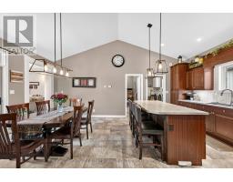 51 SNIDER CRESCENT - 19