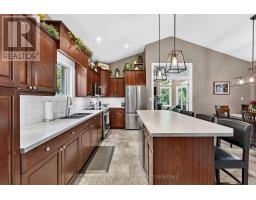51 SNIDER CRESCENT - 20