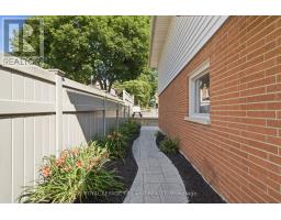 5 QUEEN MARY CRESCENT - 30