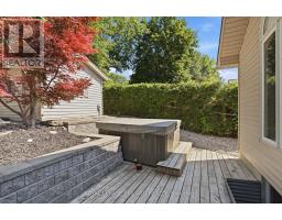 5 QUEEN MARY CRESCENT - 34