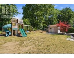 5 QUEEN MARY CRESCENT - 36