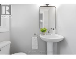 5 QUEEN MARY CRESCENT - 39