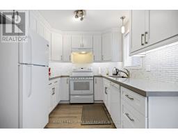 4 - 50 CHAPMAN COURT - 10