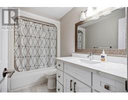 4 - 50 CHAPMAN COURT - 17