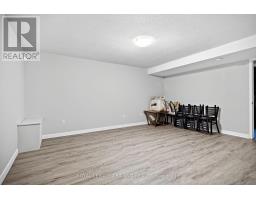 4 - 50 CHAPMAN COURT - 20