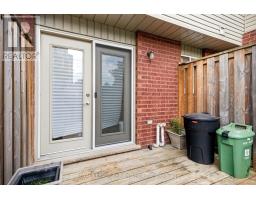 4 - 50 CHAPMAN COURT - 25
