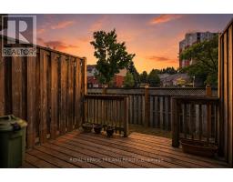 4 - 50 CHAPMAN COURT - 27