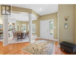1796 GAINSBOROUGH ROAD - 11