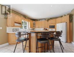 1796 GAINSBOROUGH ROAD - 19