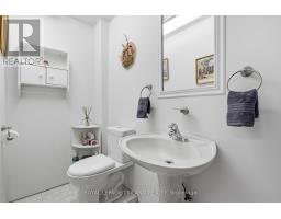 12 SHEPHERD AVENUE - 34