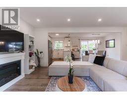 32 MENDIP CRESCENT - 10