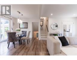 32 MENDIP CRESCENT - 11