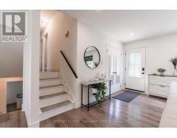 32 MENDIP CRESCENT - 13