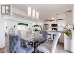 32 MENDIP CRESCENT - 14